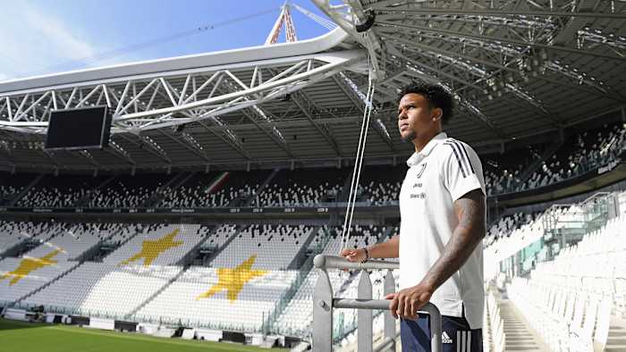 Weston McKennie signs with Juventus